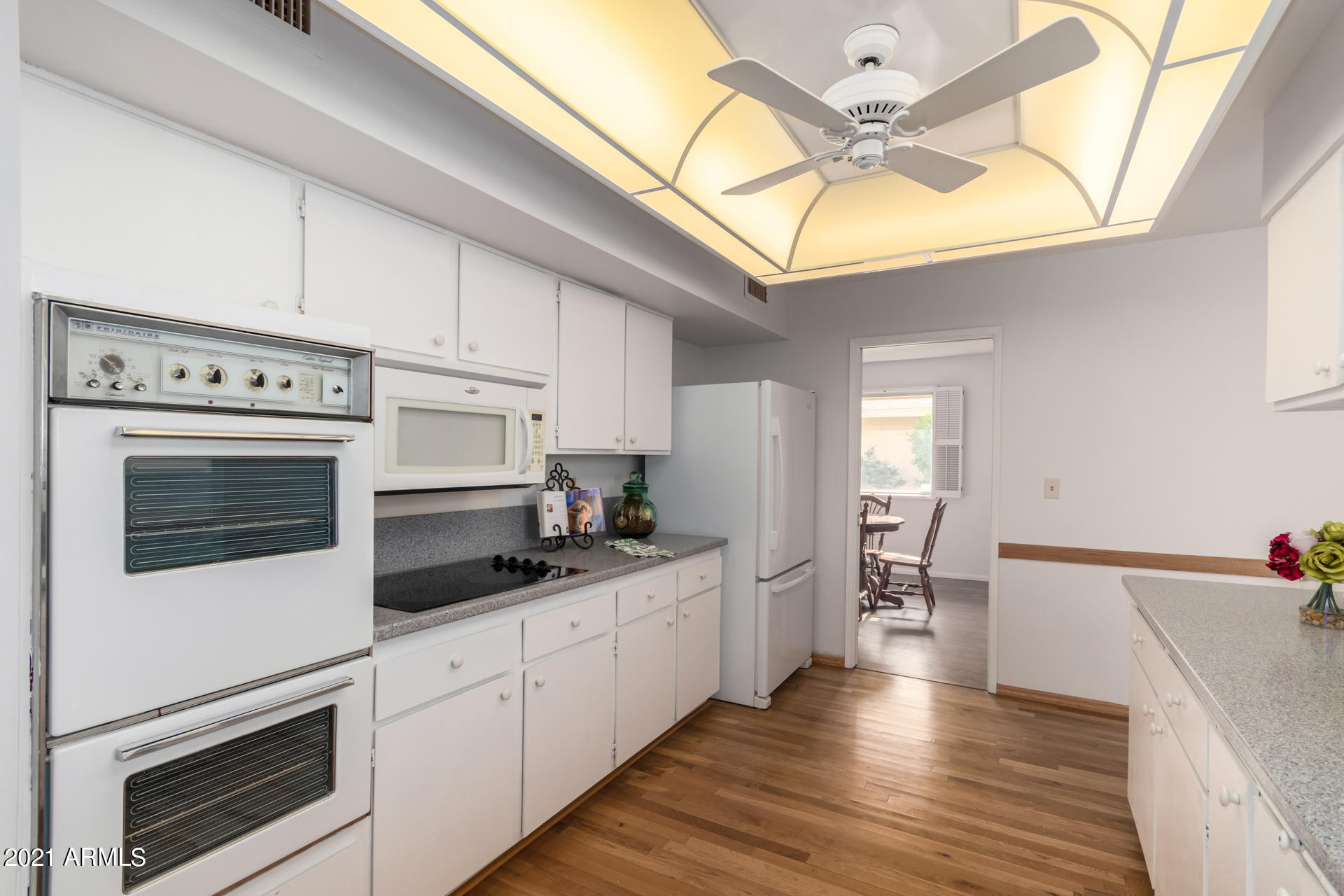 10019 West Mountain View Road Sun City, AZ 85351 - Photo 10 of 26 0010-Mountain View 10