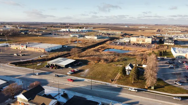 $799,500 | 1201 Oxford Street, Worthington, MN 56187