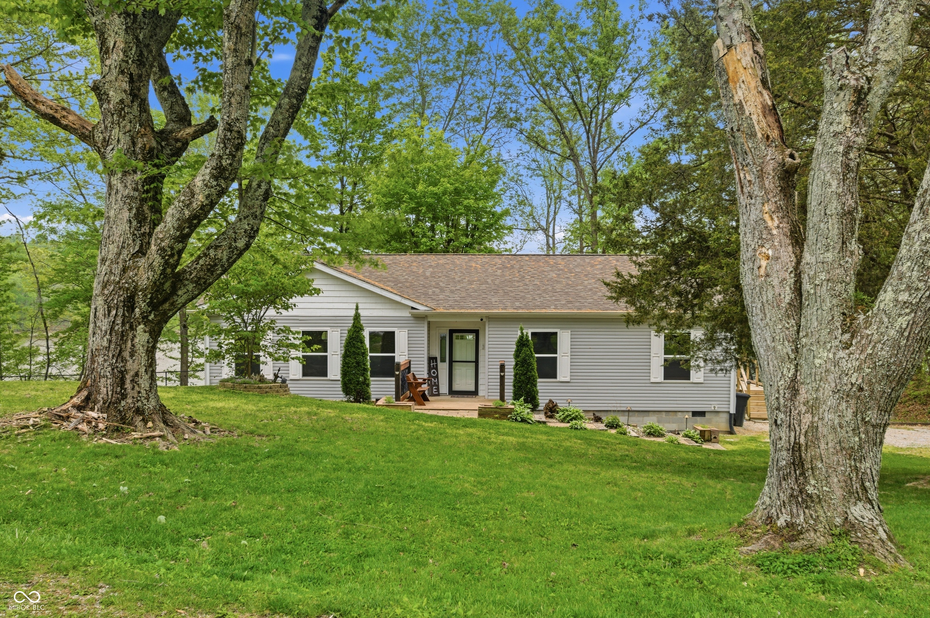 9082 Axsom Branch Road Nashville, IN 47448 - Photo 3 of 63 Gallery Image 3