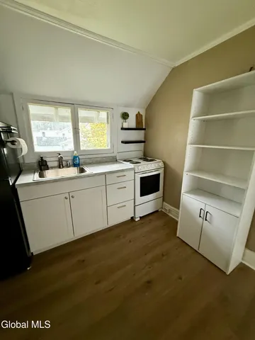 $1,000 | 89 2nd Avenue, Gloversville, NY 12078