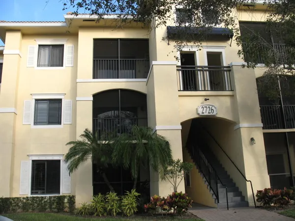 $2,000 | 2726 Anzio Court, Unit 301, Palm Beach Gardens, FL 33410