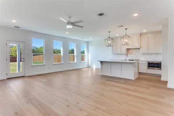 $409,000 | 2712 Glasgow Way, Denton, TX 76207
