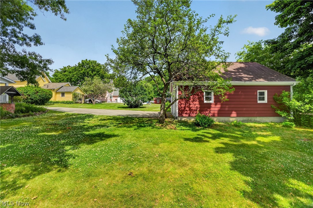 13721 Spring Street Burton, OH 44021 - Photo 46 of 47