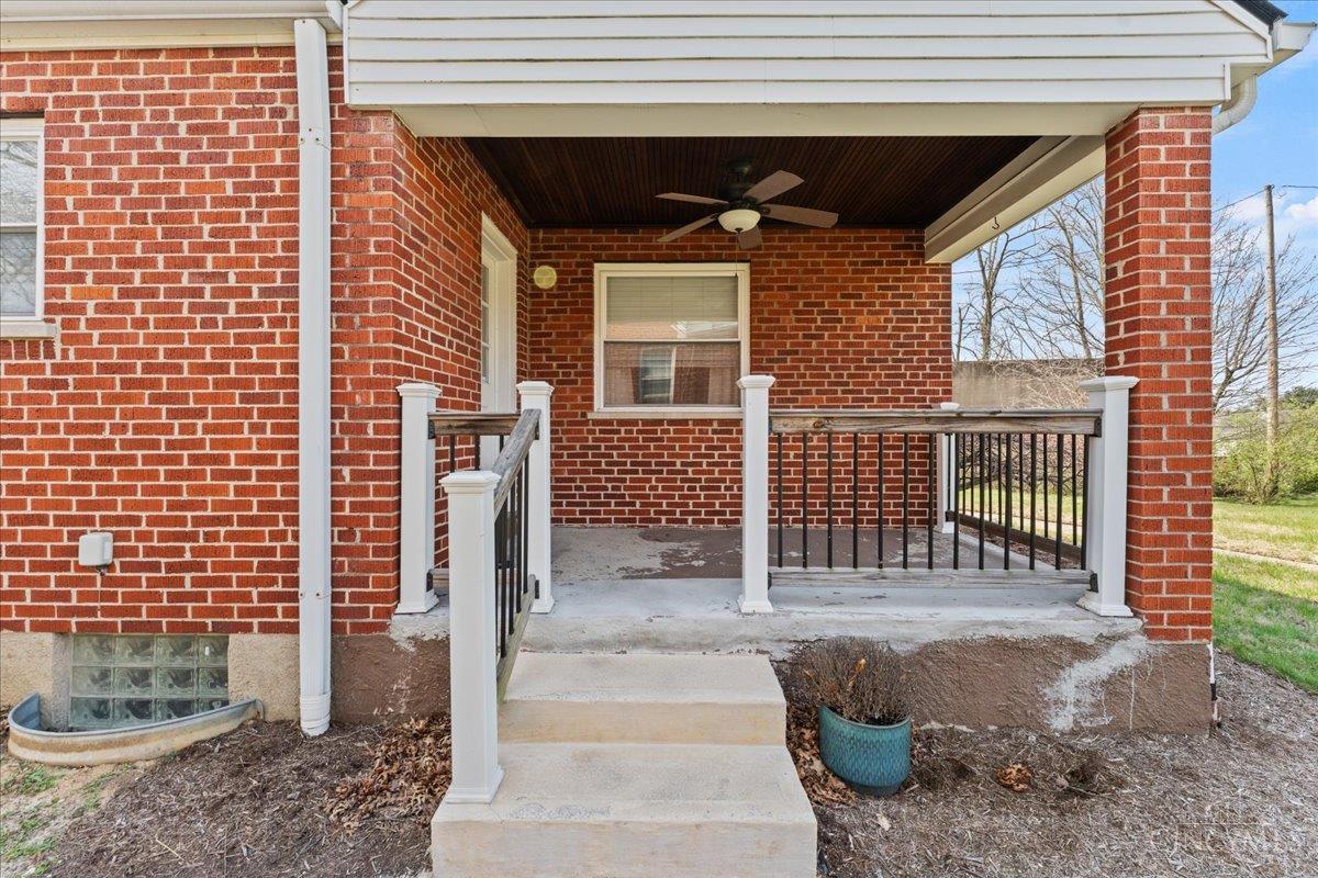 10019 Zig Zag Road Montgomery, OH 45242 - Photo 2 of 30