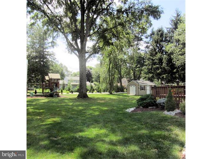 8 Exeter Road East Windsor, NJ 08520 - Photo 25 of 25 Back Yard