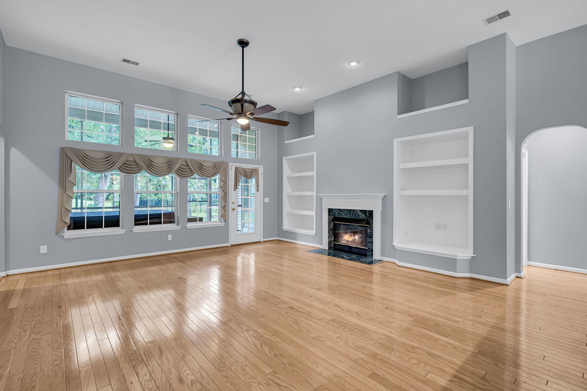 802 Long Drive Road Summerville, SC 29485 - Photo 29 of 84 Family Room