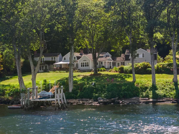 $3,150,000 | 288 Middlesex Turnpike, Chester, CT 06412