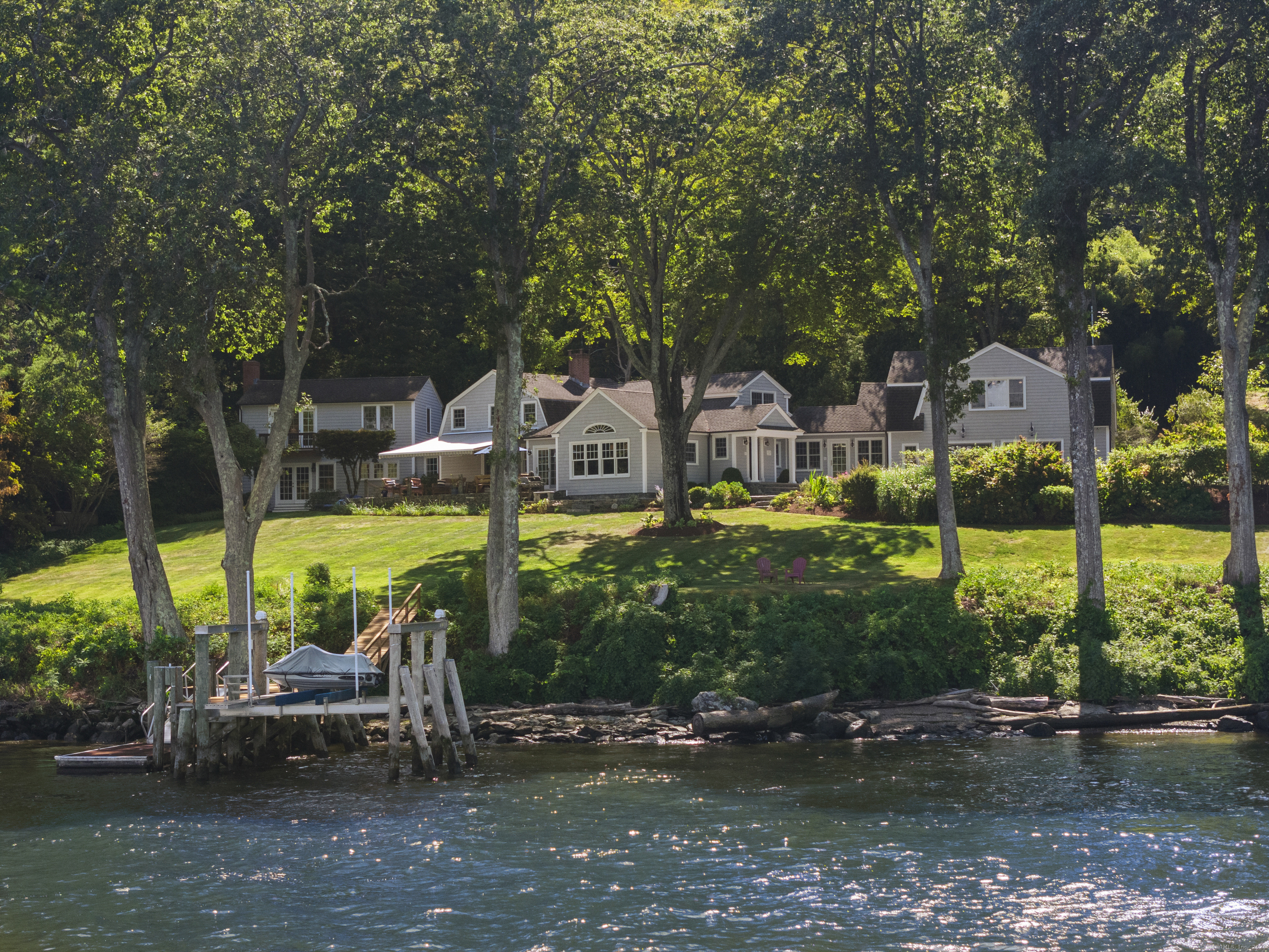 Appoaching East View from the Connecticut River