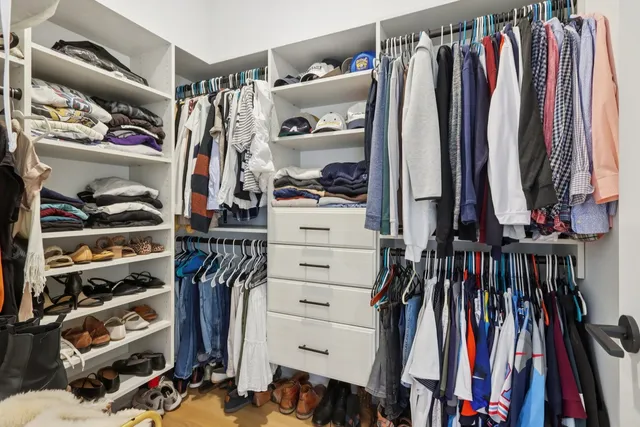 $599,000 | 3616 West Diversey Avenue, Unit 2W, Chicago, IL 60647