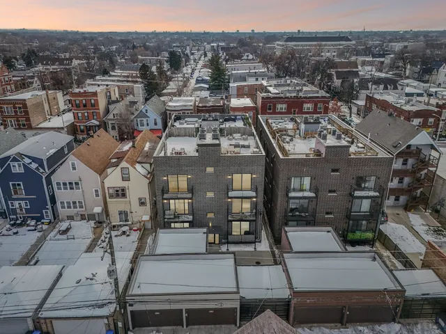 $599,000 | 3616 West Diversey Avenue, Unit 2W, Chicago, IL 60647