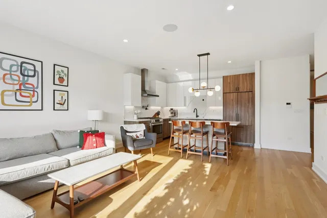 $599,000 | 3616 West Diversey Avenue, Unit 2W, Chicago, IL 60647