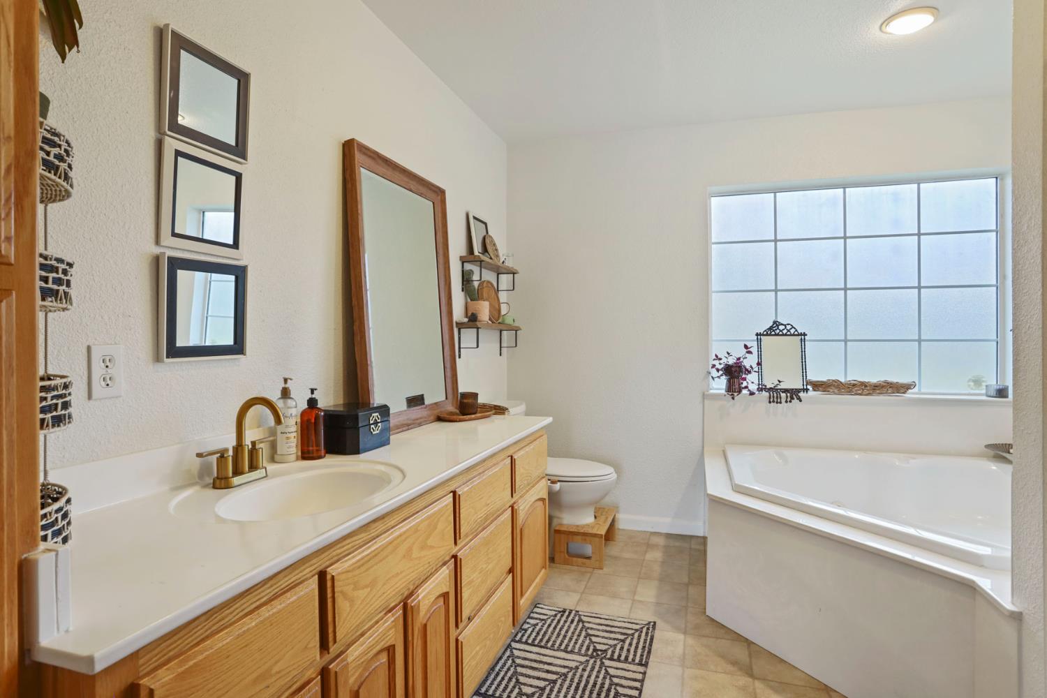 14527 East Louise Avenue Ripon, CA 95366 - Photo 45 of 77