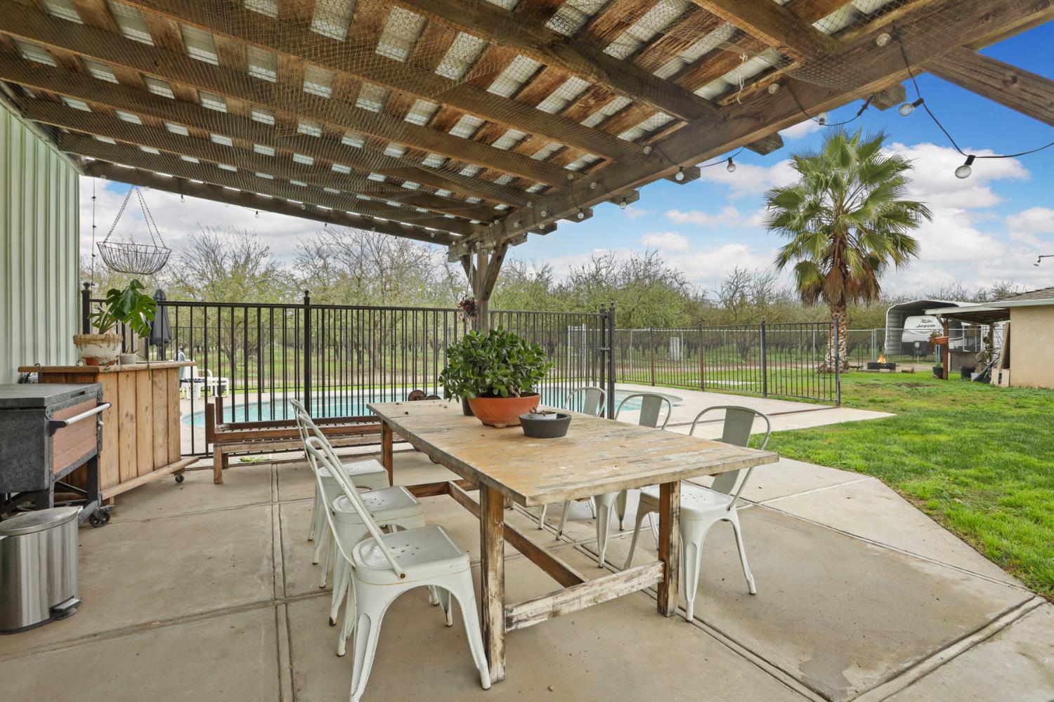 14527 East Louise Avenue Ripon, CA 95366 - Photo 49 of 77