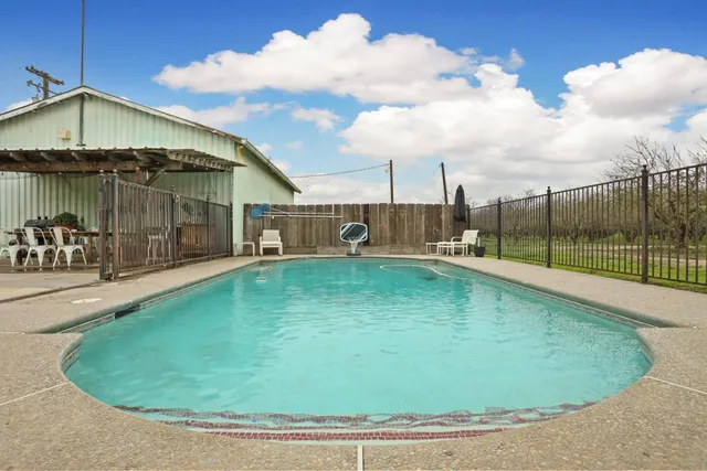 $1,450,000 | 14527 East Louise Avenue, Ripon, CA 95366