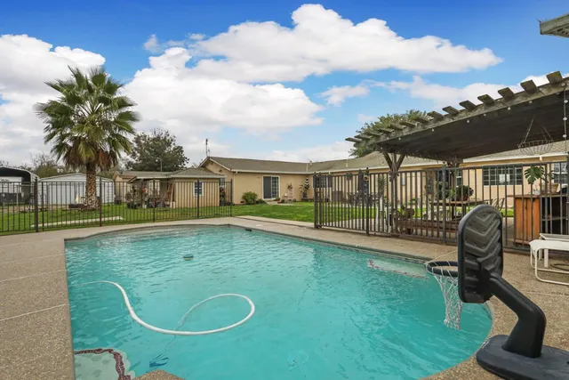 $1,450,000 | 14527 East Louise Avenue, Ripon, CA 95366