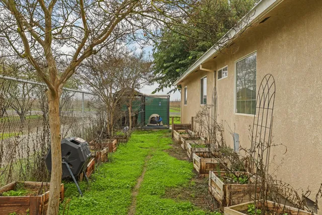 $1,450,000 | 14527 East Louise Avenue, Ripon, CA 95366