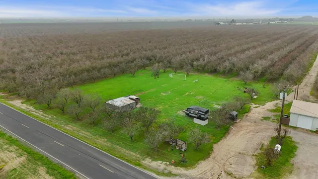 $1,450,000 | 14527 East Louise Avenue, Ripon, CA 95366