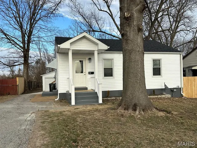 $255,000 | 145 Jefferson Barracks Road, St. Louis, MO 63125