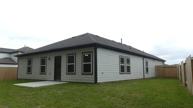 $1,900 | 9547 Caney Trails Road, Conroe, TX 77303