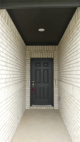 $1,900 | 9547 Caney Trails Road, Conroe, TX 77303