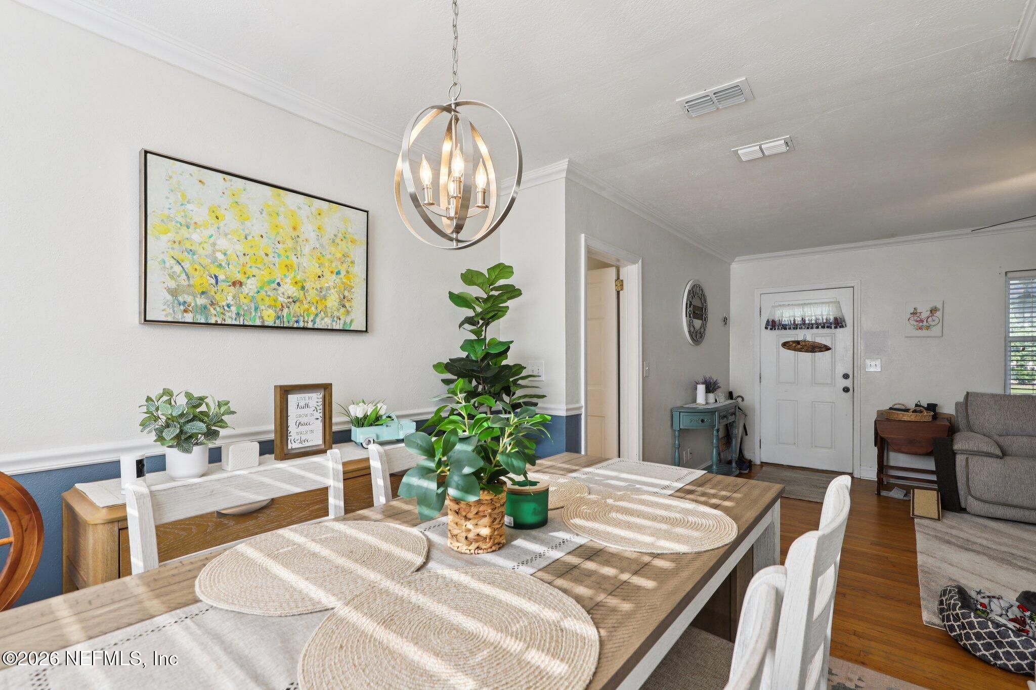 737 Wren Road Jacksonville, FL 32216 - Photo 15 of 33 Dining Room