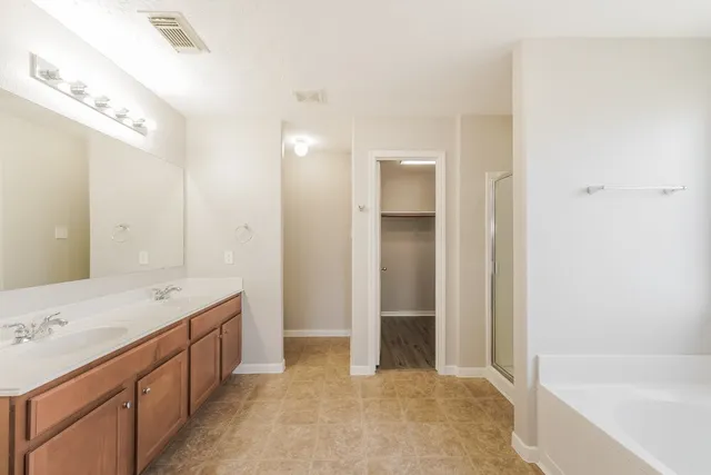 $2,565 | 419 Sunwood Glen Lane, Katy, TX 77494