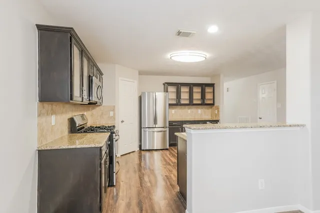 $2,565 | 419 Sunwood Glen Lane, Katy, TX 77494