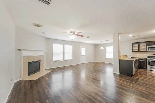 $2,565 | 419 Sunwood Glen Lane, Katy, TX 77494