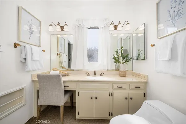 $1,150,000 | 2660 Gondar Avenue, Long Beach, CA 90815