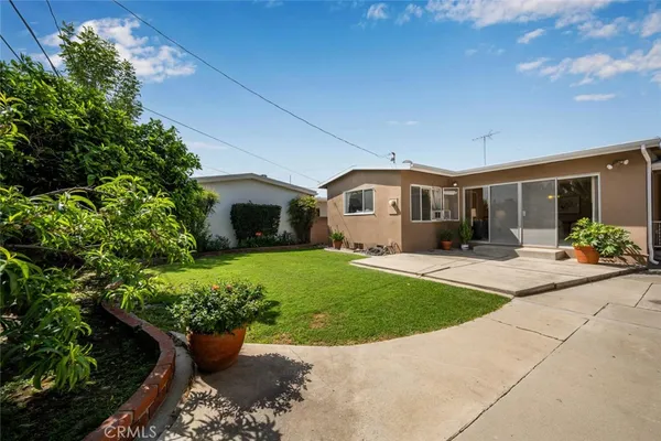 $1,150,000 | 2660 Gondar Avenue, Long Beach, CA 90815