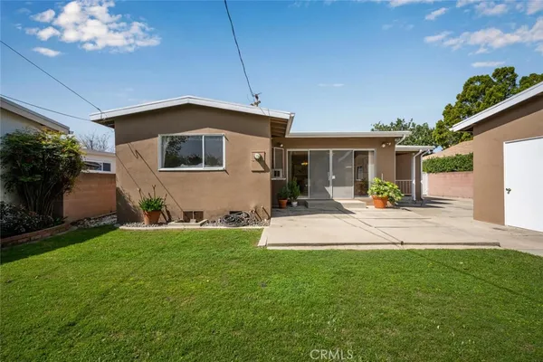 $1,150,000 | 2660 Gondar Avenue, Long Beach, CA 90815