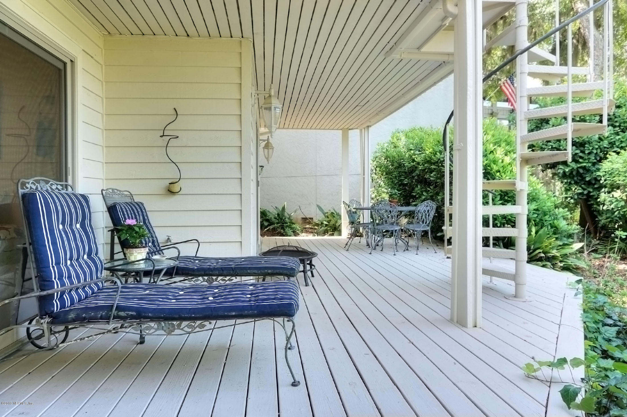 9 Royal Tern Road Fernandina Beach, FL 32034 - Photo 29 of 35 n3guestdeck1-sm