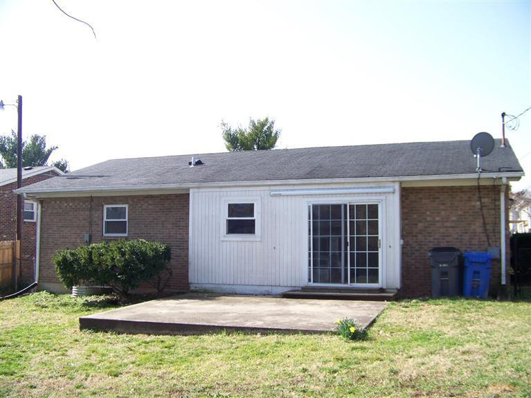 4106 Winnepeg Way Lexington, KY 40515 - Photo 2 of 9 back view