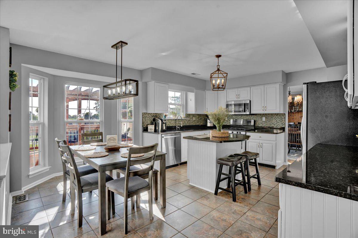 8025 Fair View Lane Eagleville, PA 19403 - Photo 7 of 43