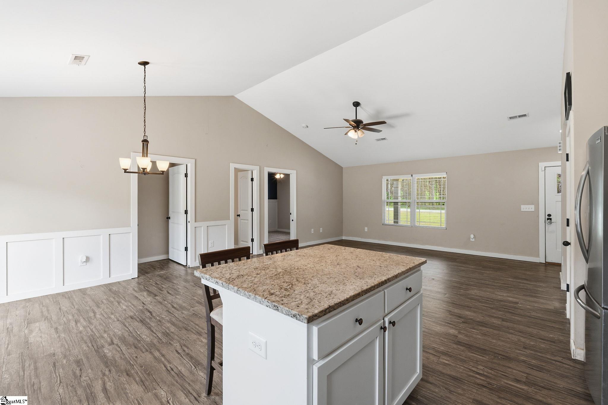 285 Metric Road Gray Court, SC 29645 - Photo 13 of 33