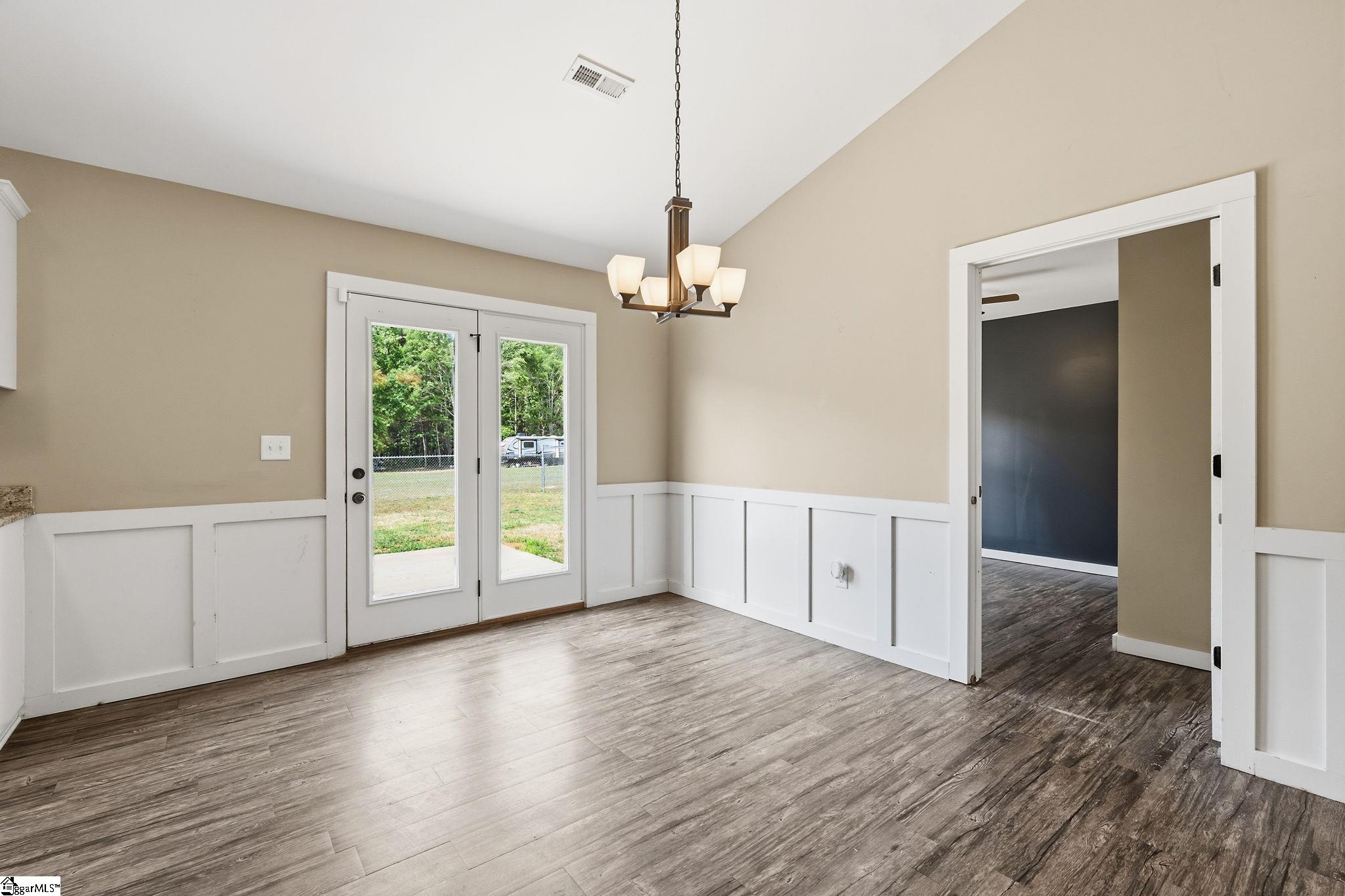 285 Metric Road Gray Court, SC 29645 - Photo 15 of 33