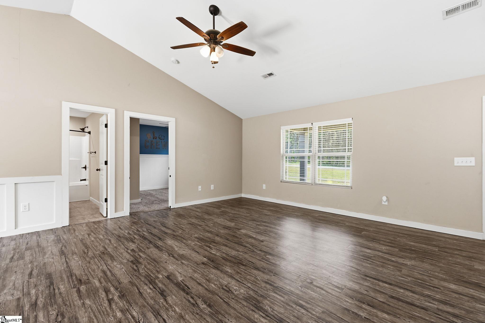 285 Metric Road Gray Court, SC 29645 - Photo 5 of 33