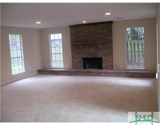 4 Ketch Place Savannah, GA 31410 - Photo 4 of 12 Den/Family/Great Room.