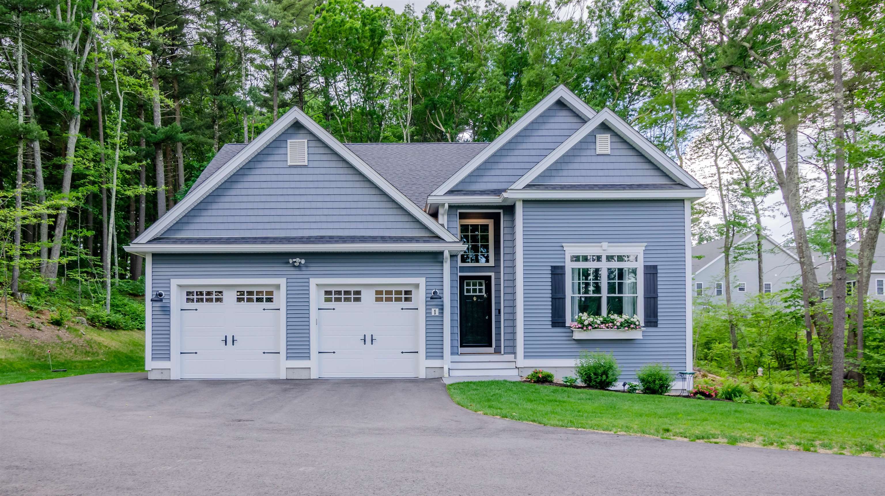 1 Catalpa Road Salem, NH 03079 - Photo 1 of 40