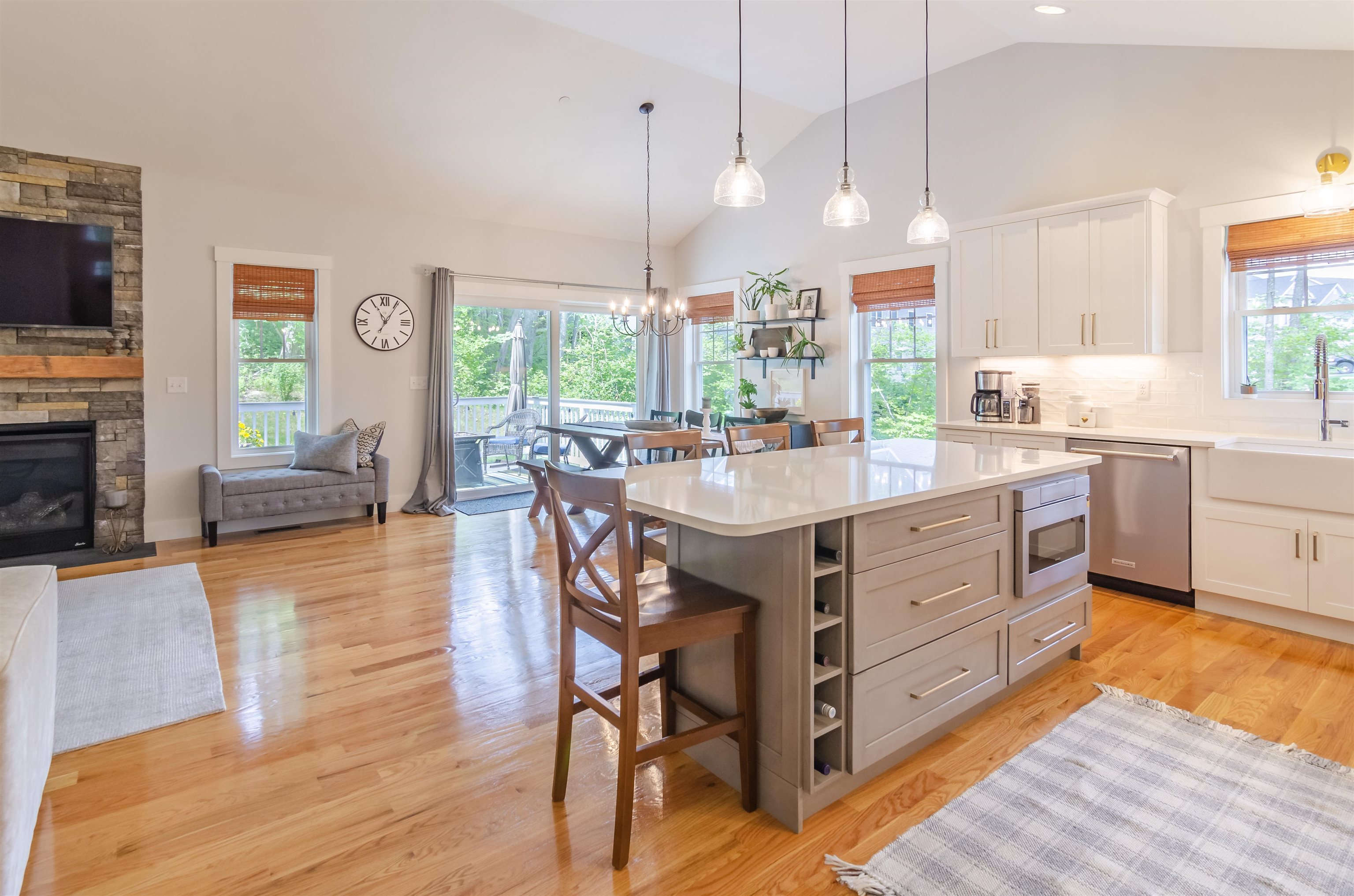 1 Catalpa Road Salem, NH 03079 - Photo 13 of 40