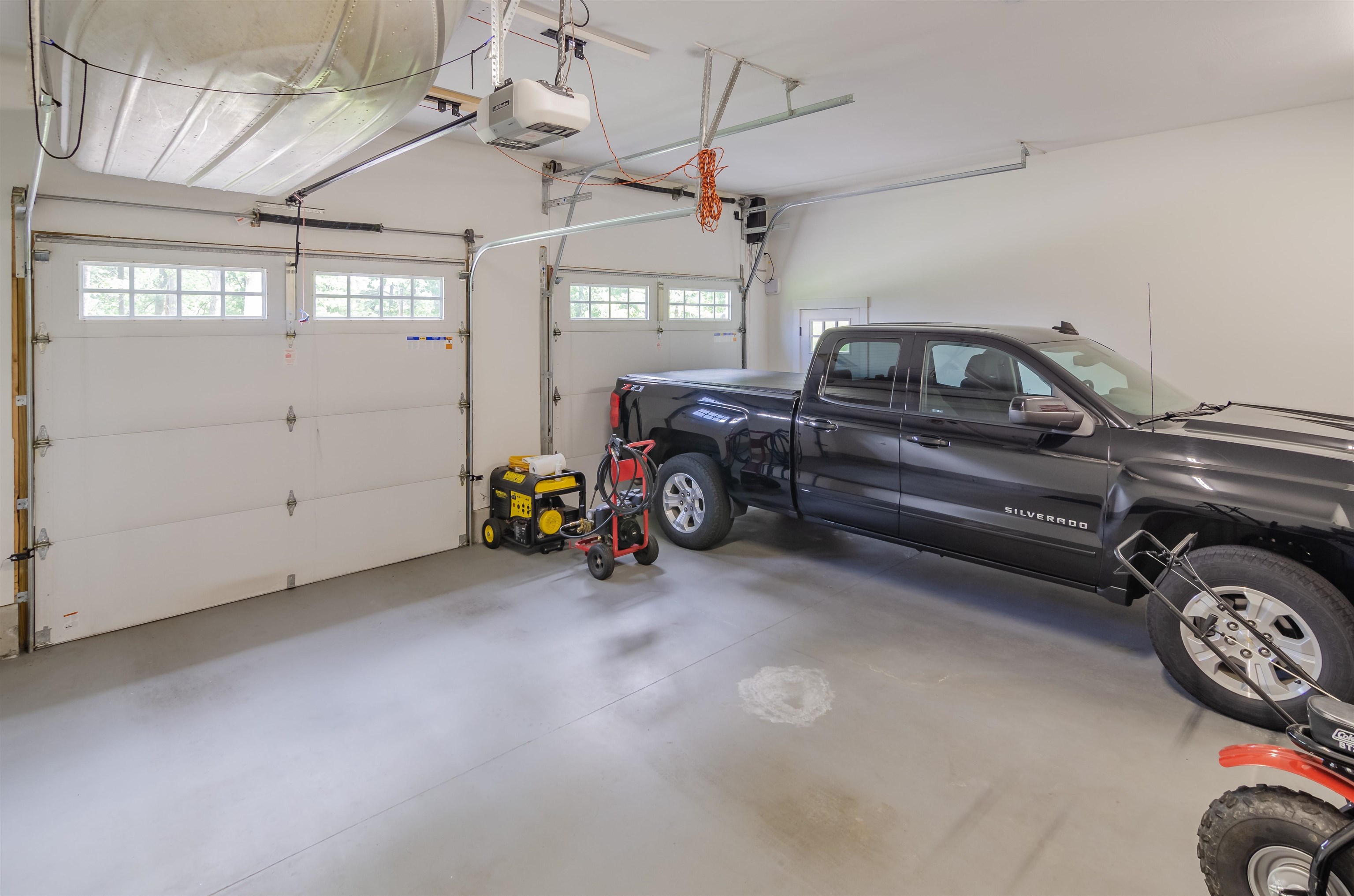 1 Catalpa Road Salem, NH 03079 - Photo 36 of 40