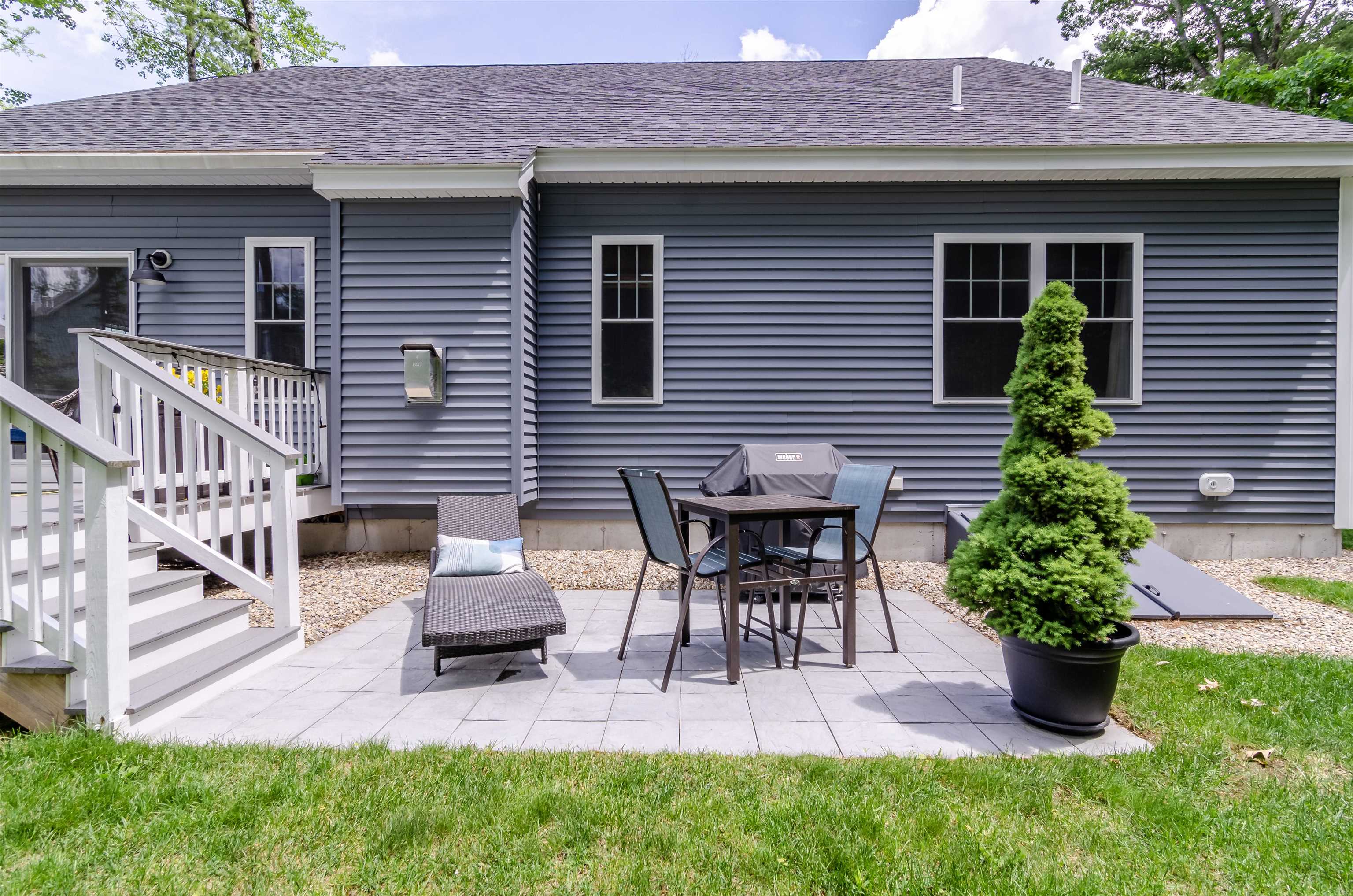 1 Catalpa Road Salem, NH 03079 - Photo 4 of 40