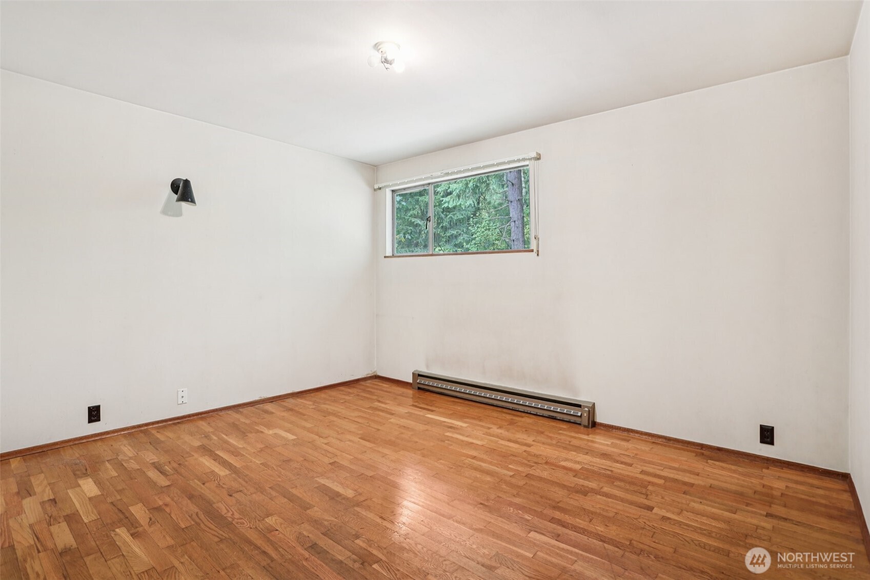 19460 Northeast Redmond Road Redmond, WA 98053 - Photo 18 of 31 Gallery Image 18