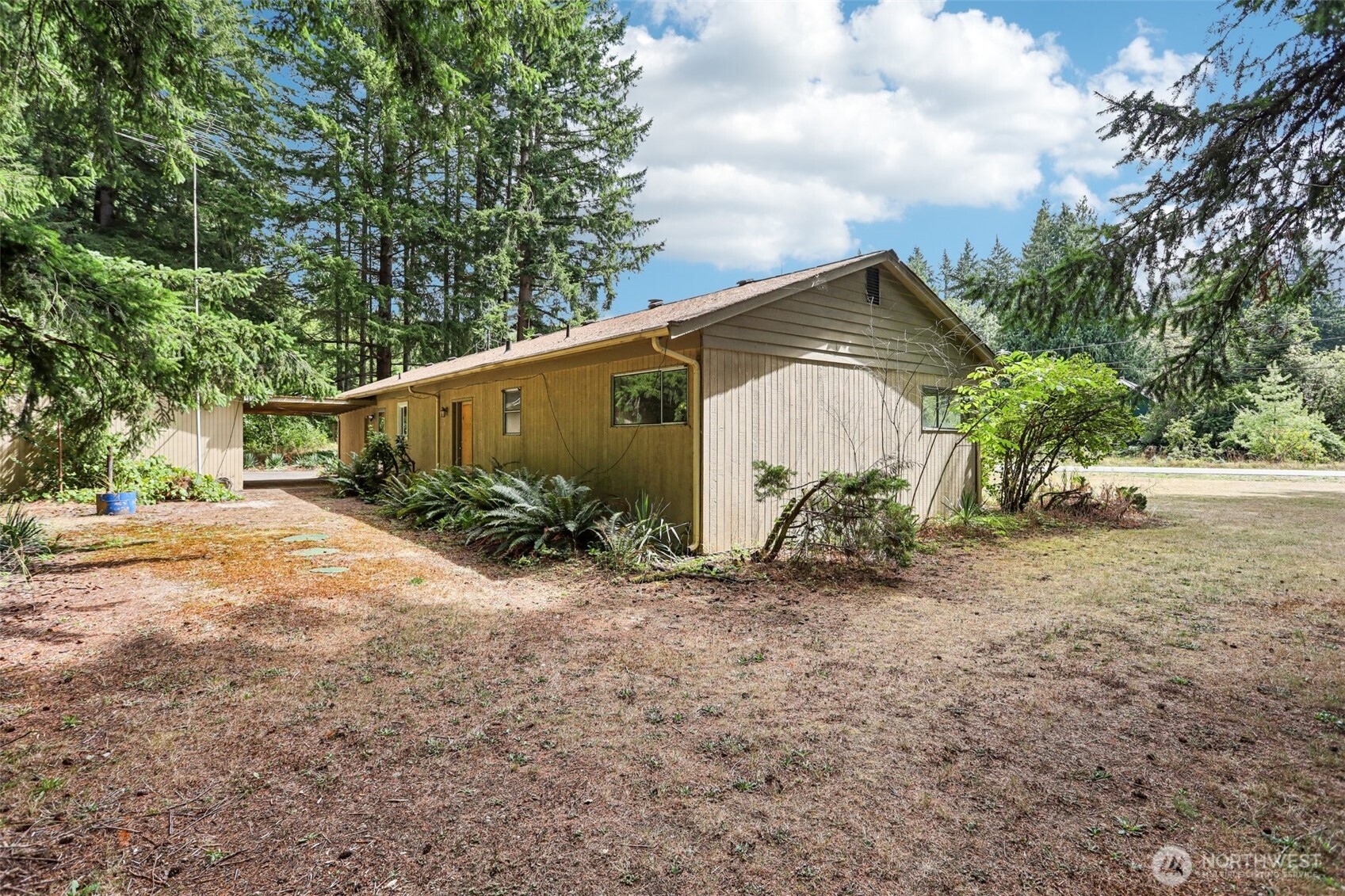 19460 Northeast Redmond Road Redmond, WA 98053 - Photo 25 of 31 Gallery Image 25