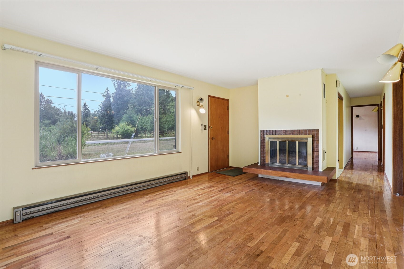 19460 Northeast Redmond Road Redmond, WA 98053 - Photo 5 of 31 Gallery Image 5