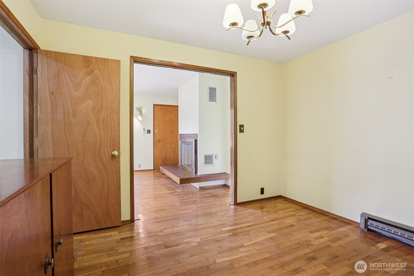19460 Northeast Redmond Road Redmond, WA 98053 - Photo 9 of 31 Gallery Image 9