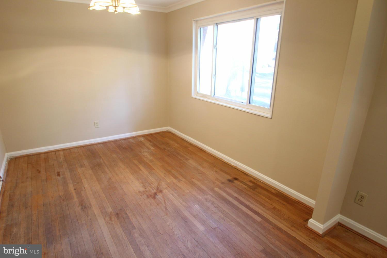 95 East Wayne Avenue, Unit 209 Silver Spring, MD 20901 - Photo 3 of 8 Dining Room