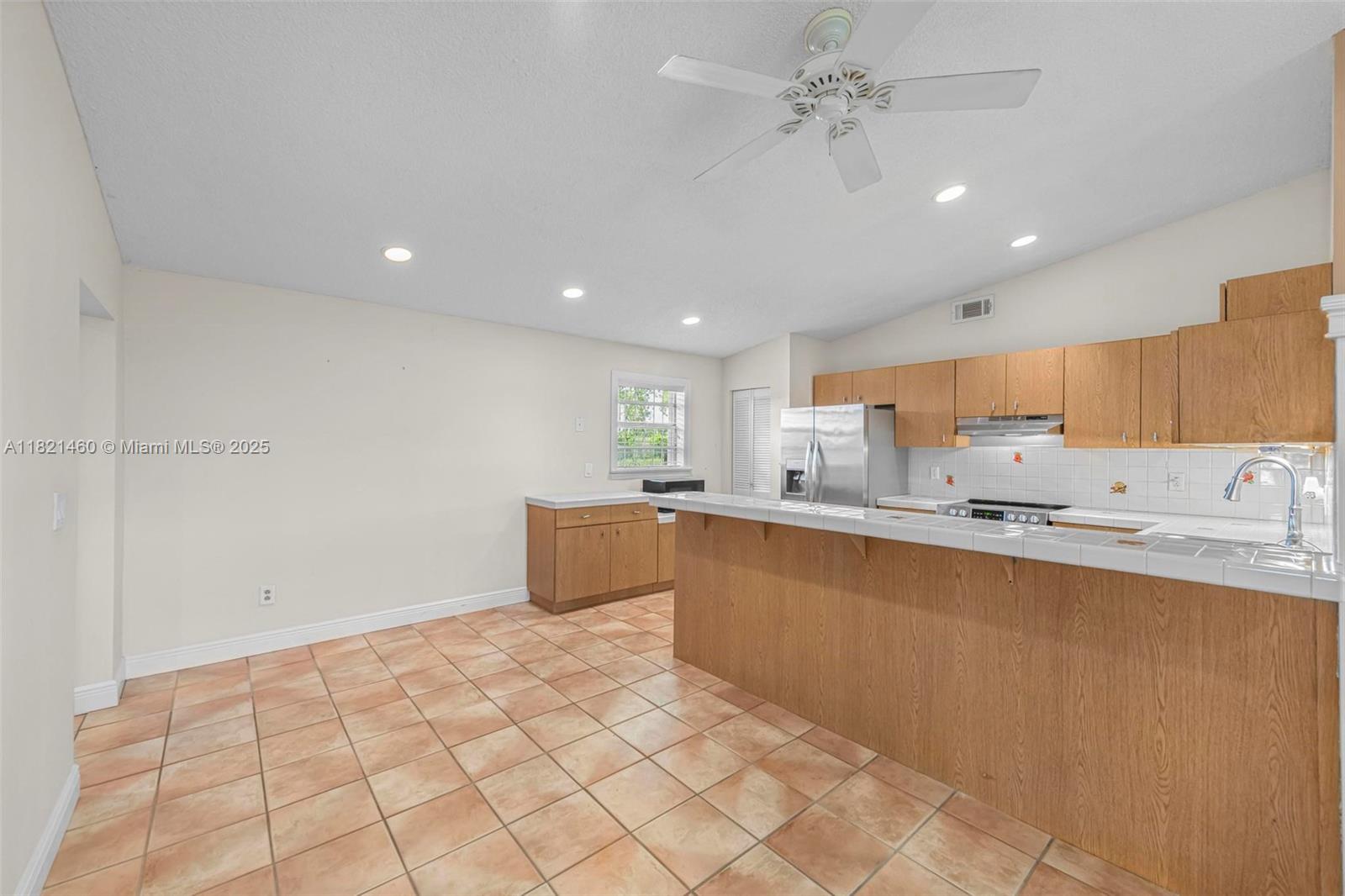 12400 Southwest 259th Terrace Homestead, FL 33032 - Photo 11 of 31