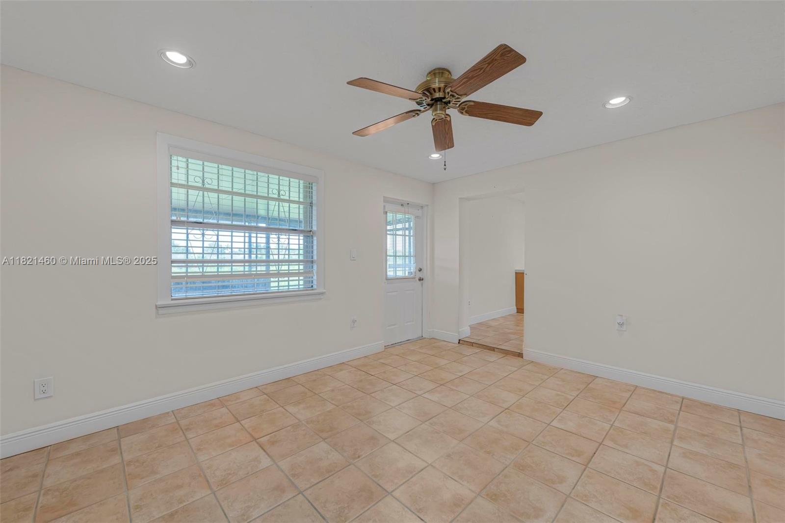 12400 Southwest 259th Terrace Homestead, FL 33032 - Photo 18 of 31