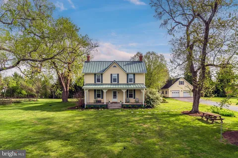 $1,460,000 | 21901 New Hampshire Avenue, Brookeville, MD 20833